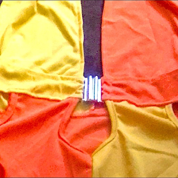 HYPNOTIC & Playful Swimsuit 🍂 - Picture 5 of 8